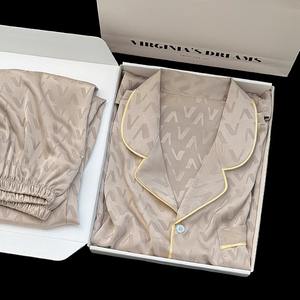 Setelan Piyama Satin Bordir Polos Kustom 2 Potong Pria Sutra Mewah Piyama Kosong Setelan Tidur Pria Piyama Satin - Product Image 1