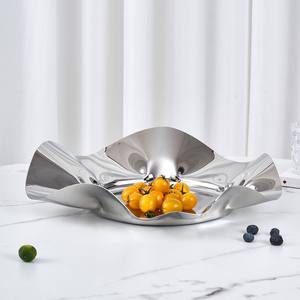 Assiettes de fête <span class=keywords><strong>en</strong></span> acier inoxydable de luxe nordique assiette de fruits hôtel KTV salon plateau de Table à thé ornements décoratifs plats floraux - Product Image 3