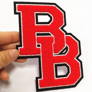 Patch in ciniglia ricamate in 3D personalizzate con logo, da cucire, stile <span class=keywords><strong>lettere</strong></span> universitarie per felpe con cappuccio - Product Image 2