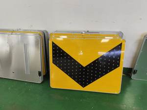 <span class=keywords><strong>Señal</strong></span> de Tráfico de Seguridad Vial Personalizada, con Energía Solar, Intermitente Amarilla, de Alta Visibilidad, Tipo Chevron, 600*750mm - Product Image 5