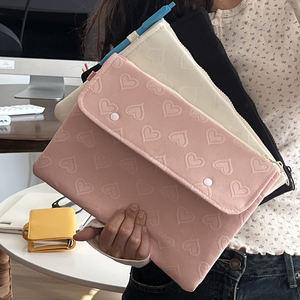 Étui pour tablette à motif de coeur de fleur de cerisier pour <span class=keywords><strong>iPad</strong></span> Pro 11 13-14 10.9 pouces M3 M2 M4 Design Simple en polyester intérieur durable - Product Image 4