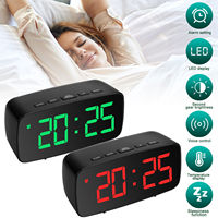 Vente en gros Horloge de table de bureau pour la maison Snooze électronique numérique intelligente avec miroir de réveil