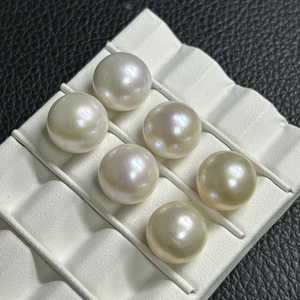 Grande taille 12mm perle d'eau douce naturelle demi-trou <span class=keywords><strong>perles</strong></span> <span class=keywords><strong>blanches</strong></span> rondes pour boucle d'oreille - Product Image 3