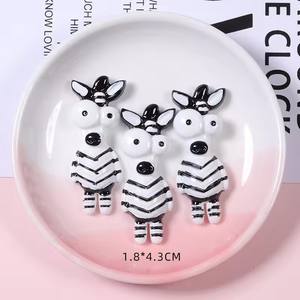 Cabujón de resina pintado a mano de alta calidad, figuritas de animales de zoológico con parte posterior plana para recuerdos de bricolaje, estilo Artificial - Product Image 5