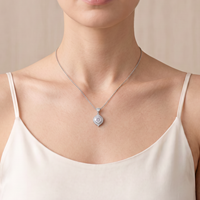 Collier élégant et raffiné en laiton haut de gamme avec pendentif zircon, motif œil de cheval industriel et contour en zircon