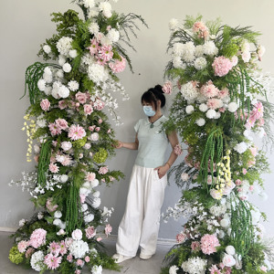X887 <span class=keywords><strong>rosa</strong></span> <span class=keywords><strong>rosa</strong></span> artificiale fiore verde foresta fiori <span class=keywords><strong>rosa</strong></span> ortensia fiori arco artificiale <span class=keywords><strong>di</strong></span> nozze per la festa nuziale - Product Image 1