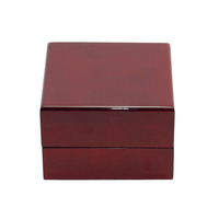 Boîte à montre en bois verni rouge vin avec logo personnalisé, boîte cadeau de luxe à couvercle rabattable pour montre-bracelet