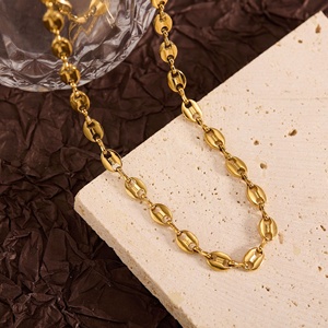 Bijoux <span class=keywords><strong>de</strong></span> mode en acier inoxydable ne se décolore pas élégant collier arc grains <span class=keywords><strong>de</strong></span> <span class=keywords><strong>café</strong></span> petits cubes <span class=keywords><strong>de</strong></span> sucre chaîne <span class=keywords><strong>de</strong></span> clavicule pour les femmes - Product Image 1
