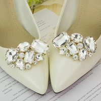 Boucle de décoration de chaussures en alliage métallique avec strass et perles détachables, motif fleur, pour chaussures à talons hauts de mariage