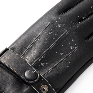 Gants en <span class=keywords><strong>cuir</strong></span> PU imperméables et doublés polaire épais pour hommes, idéaux pour le cyclisme et la conduite – Collection 2026, Vente Flash - Product Image 3