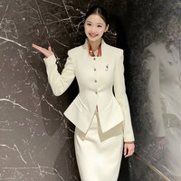 Blazer Femme Crème Ivoire Sans Col avec Peplum, Veste à Boutons Dorés Manches Longues, Ensemble Jupe et Costume pour Hôtelière ou Hôtesse, Personnalisable