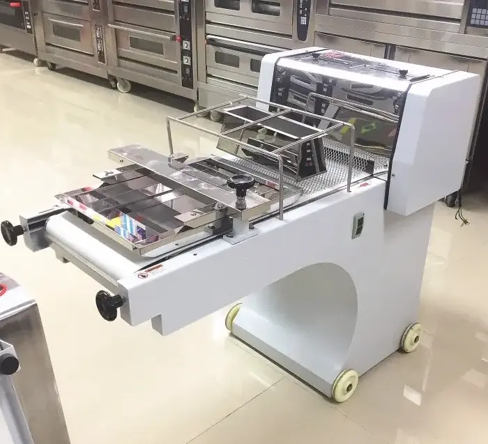 commercial bakery equipment toast dough molder 30-600 grams