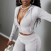 Ensemble deux pièces côtelé hiver 2026 à manches longues et capuche, anti-plis, coupe ajustée, décontracté, en Spandex/Polyester avec patchwork