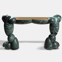 Table console sculpturale artistique en marbre vert, base en galets organiques, table d'entrée en pierre naturelle pour villa de luxe, hall d'hôtel