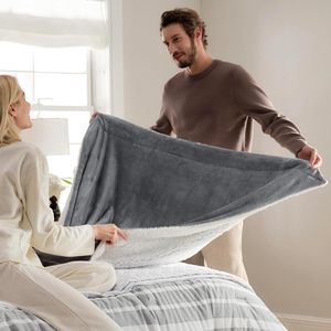 Biểu Tượng Tùy Chỉnh Siêu Mềm Dày Rắn Màu Hai Lớp Flannel Sherpa Lông Cừu Bé Ném Chăn Phong Cách Hiện Đại Cho Nhà Sử Dụng - Product Image 3