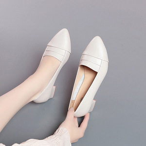Factory Wholesale Black Leather Pumps - Pointed Toe Block Heel Office Daily Women's Shoes - Product Image 2