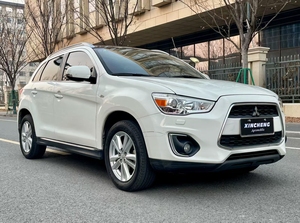 Mitsubishi ASX 2.0 CVT 4WD Edición Premium 2013, Automático, Usado, en Stock, Envío Rápido - Product Image 3