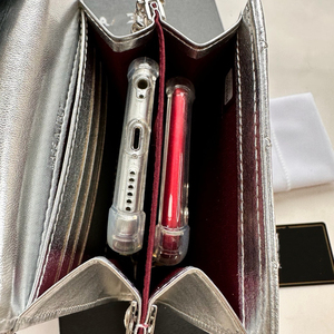 Borsa a Tracolla in Vera Pelle Trapuntata per Telefono, Mini Portafoglio con Catena, Borsetta in Pelle di Prima Qualità per Donne - Product Image 6