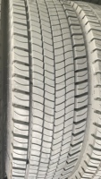 Pneu radial TBR fiable pour autobus 265/70R19.5, sans chambre à air, tout acier, pour navette urbaine et bus de ligne courte.