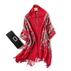 <span class=keywords><strong>Sciarpa</strong></span> Elegante Invernale Calda <span class=keywords><strong>in</strong></span> Pashmina con Fiori Ricamati e Nappe, Foulard <span class=keywords><strong>in</strong></span> <span class=keywords><strong>Cashmere</strong></span> da <span class=keywords><strong>Donna</strong></span> - Product Image 2