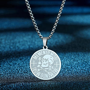 Collier pendentif vintage en acier inoxydable avec motif crâne sculpté, bijoux de philosophie stoïque pour homme - Cadeau - Product Image 1