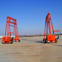 Grue à portique mobile hydraulique Kinocranes de 40 tonnes pour la manutention de conteneurs de 20 et 40 pieds, idéale pour la logistique portuaire