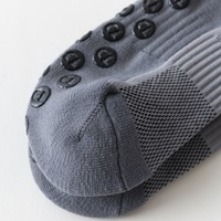 Chaussettes en tricot respirantes et écologiques personnalisables, avec logo imprimé jacquard et design antidérapant pour les pieds