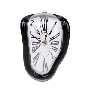 <span class=keywords><strong>Reloj</strong></span> de pared romano trenzado abstracto creativo de plástico Retro para decoración <span class=keywords><strong>del</strong></span> hogar, <span class=keywords><strong>reloj</strong></span> de mesa de fusión silencioso con personalidad para sala de estar - Product Image 5