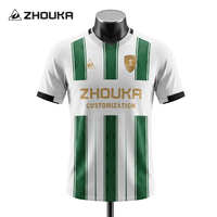 Maglia da Calcio Personalizzata con Stampa Digitale, Verde e Bianca a Strisce, Uniforme Traspirante ad Asciugatura Rapida per Squadre