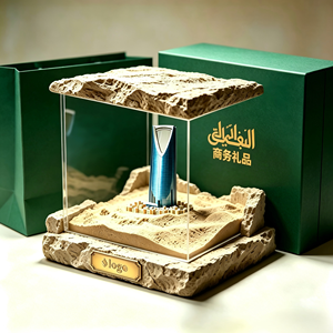 Statua <span class=keywords><strong>della</strong></span> Fortezza Masmak, Souvenir Personalizzato in Resina con LED, Articoli da Viaggio del Medio Oriente, Regali dell'Arabia Saudita - Product Image 3