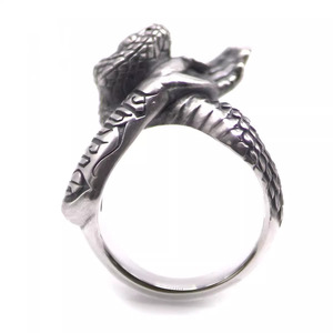 Anillo de cobre ecológico, moderno y popular, con diseño de serpiente y efecto de coagulación, para la reconstrucción de la mano. - Product Image 4