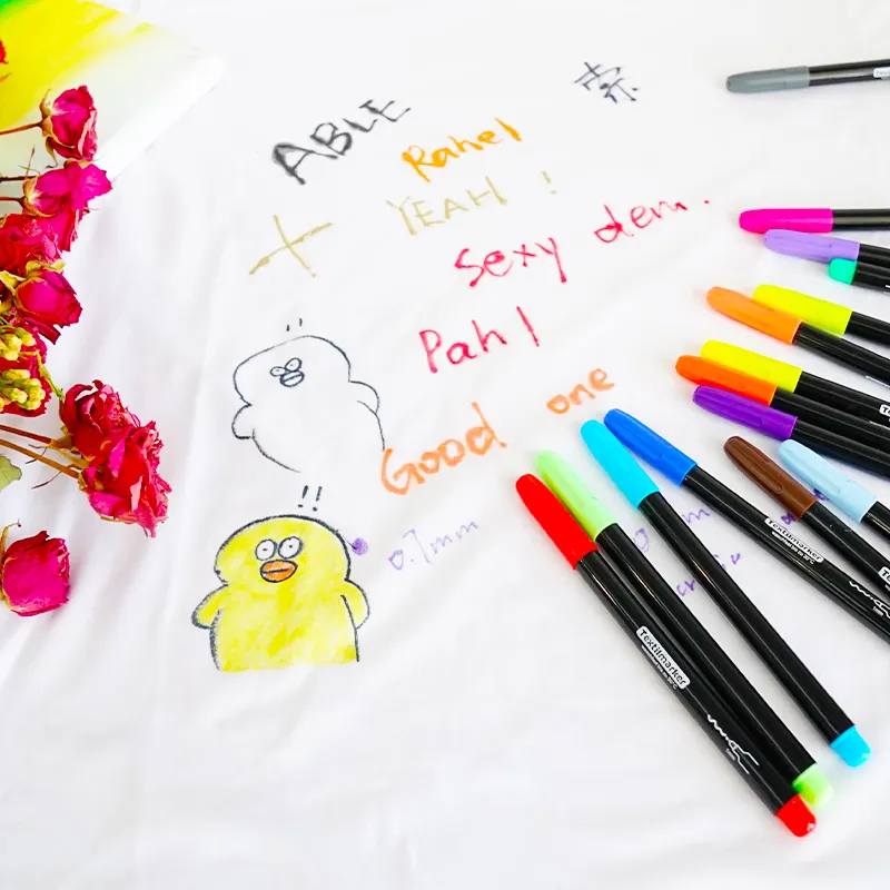 High Quality 18 Colored Child Safe Non Washable Fabric Marker Washable Marker For T Shirt