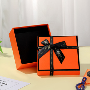 <strong>Custom</strong> 2mm Thick Luxury Quilted Blackcardboard Gift Hat Box Bow OEM Paper Box Materials Matt Lamination for Clothing <strong>Giftwrap</strong> - Product Image 2
