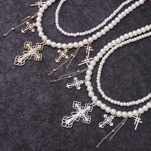 Collar de Perlas de Doble Capa con Cruz, Gargantilla de Aleación de Zinc Dorada con Colgante de Diamante, Joyería de Moda para Fiestas - Product Image 4