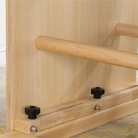 Appareil de Pilates Reformer en bois d'érable blanc avec baril d'échelle pour l'entraînement de yoga, les exercices et les étirements