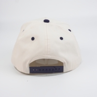 Gorra de Béisbol de Terciopelo de 5 Paneles, Bicolor, Personalizada, Corona Color Blanco Hueso, Visera Azul Marino, Logotipo de la Letra B Bordado en 3D, Unisex