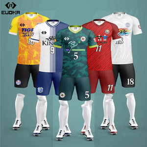 Maillot de football personnalisé 2026 entièrement imprimé numériquement – Qualité supérieure pour <span class=keywords><strong>joueurs</strong></span> et supporters – Uniforme de football en polyester - Product Image 1