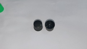 Tapas para botellas de aceite medicinal y tapas para ungüentos de 8 mm al por mayor - Product Image 1