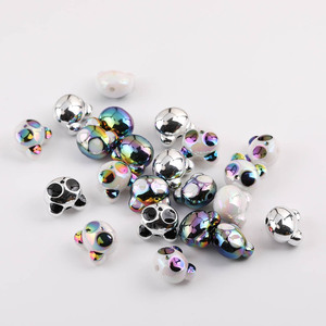 Cuentas acrílicas con forma de panda en colores aleatorios para la fabricación de joyería 37091 - Product Image 1