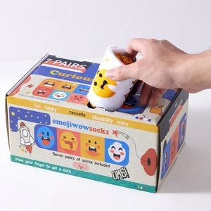 Caja Misteriosa con Calcetines de Moda Absorbentes de Sudor para Regalo - Product Image 4