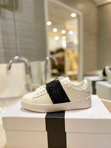 Zapatillas deportivas decorativas de diseñador de alta calidad, zapatos para caminar modernos y casuales, zapatos casuales de cuero genuino de la marca Classic. - Product Image 6