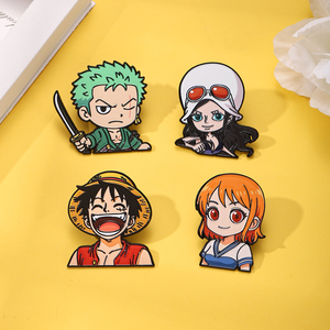 4 Nuevos Diseños de Alta Calidad, Pin Metálico de <span class=keywords><strong>Anime</strong></span> de One Piece con Luffy, Zoro, Nami y Robin, Decoración para Mochila - Product Image 2