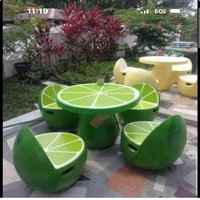 Grande sculpture de citron en fibre de verre, décoration géante en FRP, statue de fruit surdimensionnée, accessoire de vente au détail pour l'affichage en centre commercial et en magasin