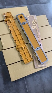 Enfriador de Aceite, Piezas de Motor, Cubierta del Enfriador de Aceite 517692, Piezas de Alta Calidad, Modelo E320 E200B en Venta - Product Image 3