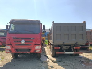 Chine marque Howo camion à benne basculante 8x4 roue motrice carburant Diesel Transmission automatique moteur Weichai Euro 4 utilisé à vendre - Product Image 2