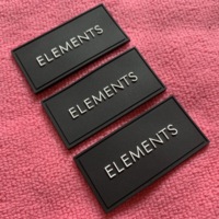 Étiquette en caoutchouc écologique avec logo de marque, espace de couture, étiquette PVC 3D gaufrée pour bracelet