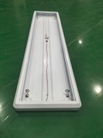 Luminaire fluorescent moderne à grille T8 2x36W 0,6m à persiennes 2'x2' 1x4' pour éclairage de bureau/salle de classe avec garantie de 5 ans
