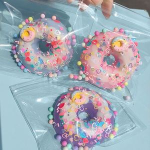Juguetes Antiestrés Hechos a Mano, Paquete para el Hogar, Simulación de Pan <span class=keywords><strong>y</strong></span> Donuts, Bolas Antiestrés Suaves, Juguetes Sensoriales de PVC - Product Image 1