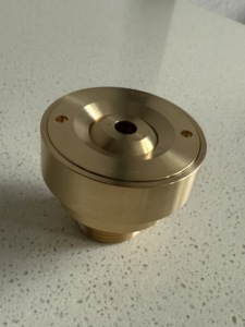 Buse de fontaine à jet en laiton de 1 pouce pour montage au sol, arroseur paysager extérieur de type sec, buse à jet direct à trou unique - Product Image 1