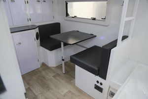 Caravane compacte tout-terrain <span class=keywords><strong>avec</strong></span> douche, cuisine et panneau solaire, remorque de camping légère remorquable par SUV pour le camping - Product Image 4